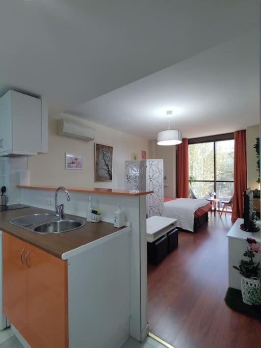 Madrid Alcotour Apto Trabajo Y Relax Alcobendas Zewnętrze zdjęcie